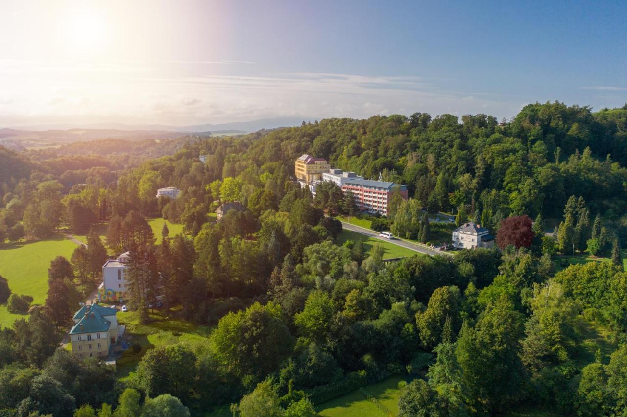 Penzion Vila Tereza Hranice  Bagian luar foto